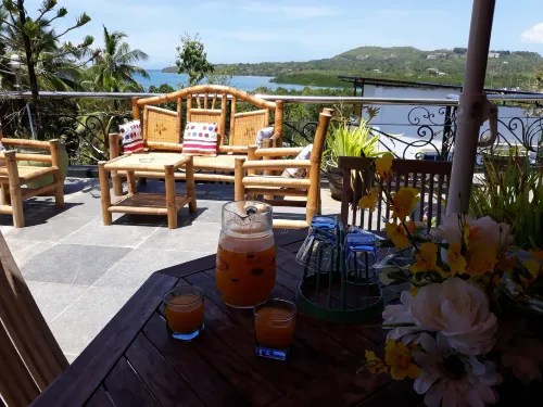 Verano Guest House Bohol - Ocean View