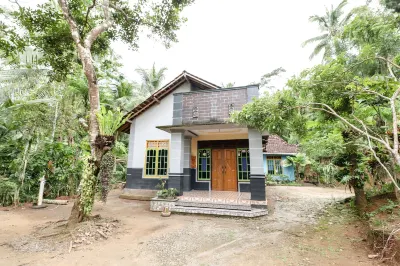 Jemakir Homestay Hotels in Kokap