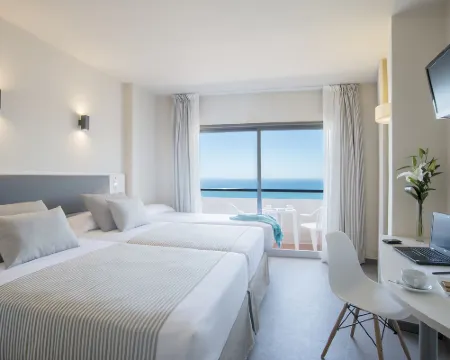 Hotel El Puerto by Pierre Vacances Hotels in Costa Del Sol