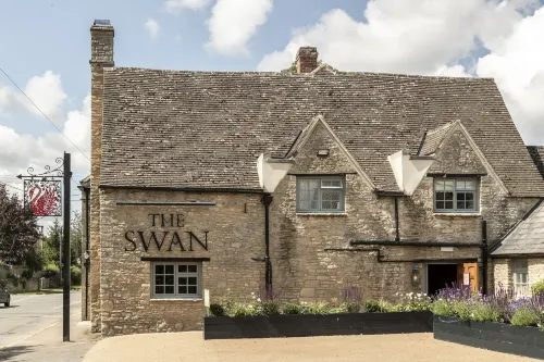The Swan Inn Hôtels à : Shipton under Wychwood