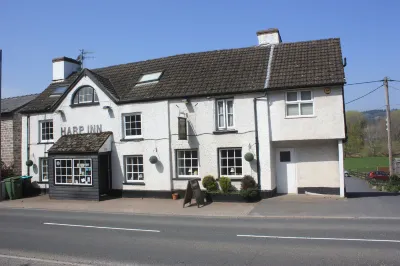The Harp Inn Hotel di 