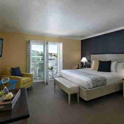 Pismo Lighthouse Suites Rooms