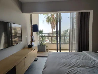 Luxury Suites by Notaly Ariel โรงแรมใน