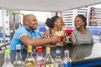 Protea Hotel Gaborone Masa Square - バー