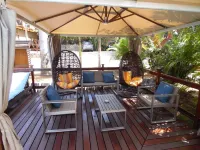 Tree Top Village Urban Glamping