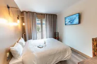 Chenal Hotel Hotels near Beauvais Tille Airport