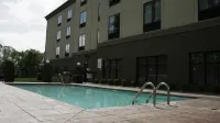 Holiday Inn Express & Suites Cleveland Northwest by IHG - Pools