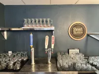 Four Points by Sheraton Greensboro Airport - Barer