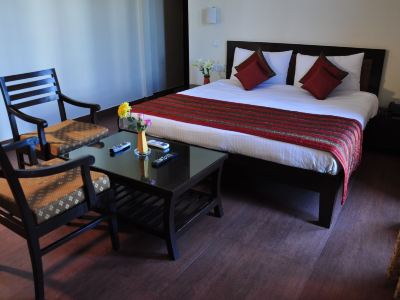 Golden Palm Suites