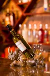 Wet Water Resort - Lakefront Retreat Near Colombo Airport - bar