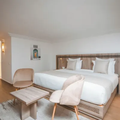 555 Hotel Clubbing Adults Only Hoteles cerca de Centro comercial Al Mazar