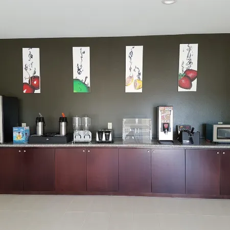 Empire Inn Cypress