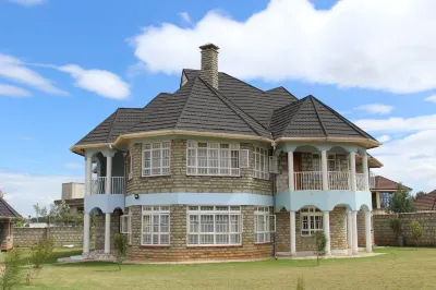 Salient Home Stay Hoteles cerca de Huruma Play Ground