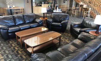 Cobblestone Hotel & Suites - Wisconsin Rapids