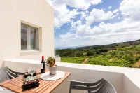 Vigla Suites - Mountain view