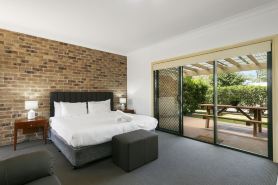 Potters Apartments