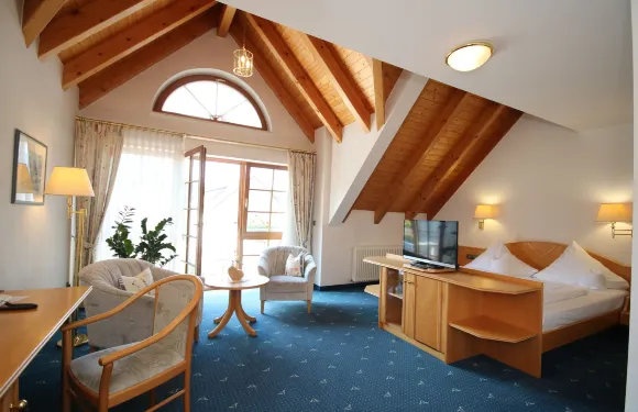 赫希酒店及餐廳