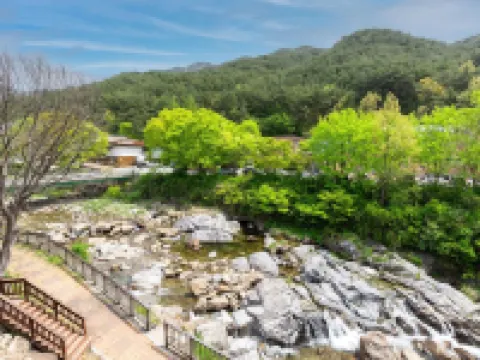 Camp Jirisan Parkview Hotels in Gurye-gun