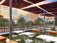 Paris Las Vegas Hoteles cerca de Noria High Roller