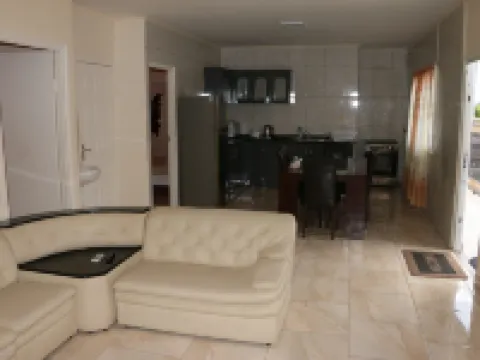 ハッピー ホリデイズ レジデンシーズ パラマリボのホテル