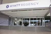 Hyatt Regency Long Beach Hotel in zona American Language Institute