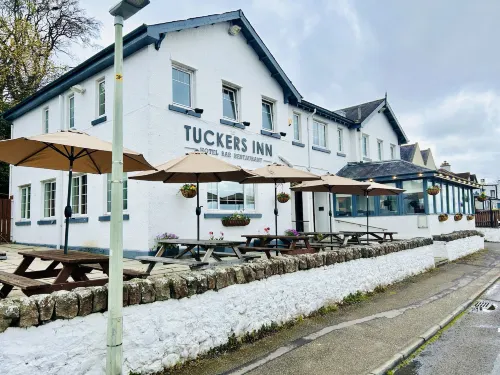 Tuckers Inn Hotels in Invergordon