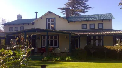 Highland Rose Country House & Serenity Spa Hotels near Groot-Suikerboschkop