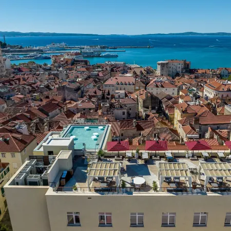 Cornaro Hotel