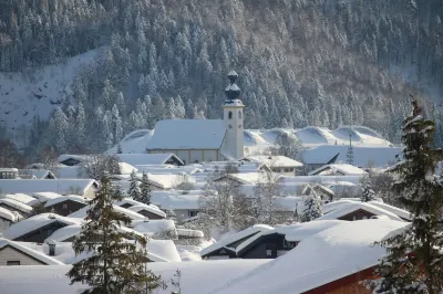 Landgasthof Schwarzberg Hotels in Inzell