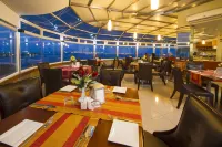 Unima Grand Hotels in Hulhule