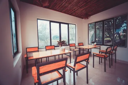 Sunny Trang An Homestay Отели рядом со станцией Ninh Binh Railway Station