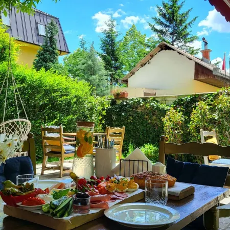 Grand Boutique Hotel