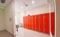 Miko Rooms & Capsules Hotel