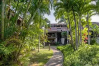 Tropical & Serene Garden Vistas Hotels in Kihei