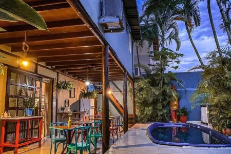 Pousada Casa Guntzel Juquehy - Piscina e ar Condicionado