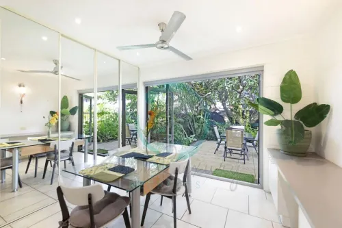 Zen Treetops Private Pool Outdoor Dining Hotels in Larrakeyah