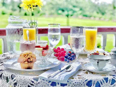 Clyde and Marie's Bed & Breakfast