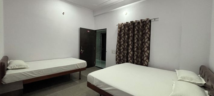 Hotel Raghunath Palace Hotels in Sikar