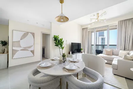 1BR 3802 Forte Tower 2