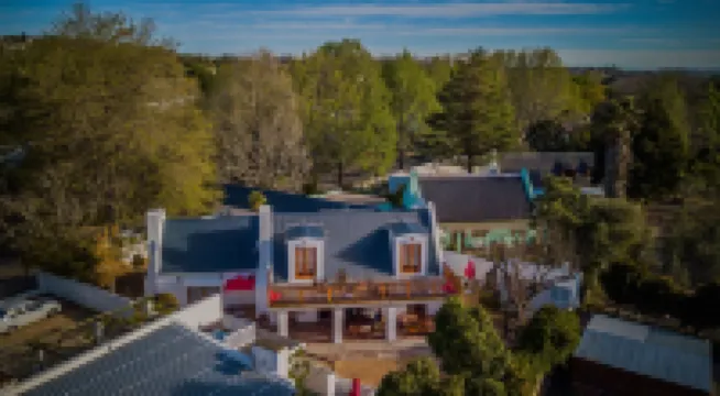 Aan de Oever Guesthouse Hoteles en 