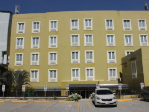 比佛利山莊飯店及商務 安蒂果庫斯卡特蘭住宿飯店