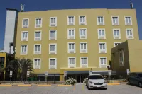 Beverly Hills: Hotel and Business Hotels near Dazzling salon !!!!