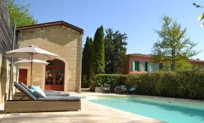 Chateau Pont Saint-Martin Các khách sạn gần Domaine de Merlet