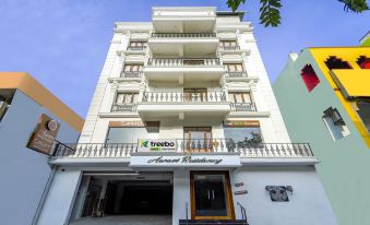 Treebo Aaravi Residency, 800 Mtrs from Promenade Beach