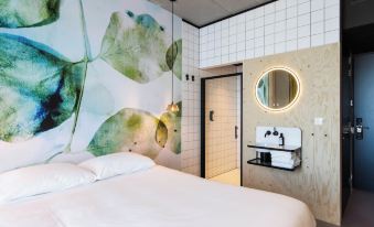 The Urban Hotel Moloko