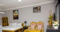 Amuzu Hotel Hoteles en Tema