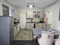 Telford Tranquility Apartment Flat 3 for 4 Guests Hôtels à : Newport