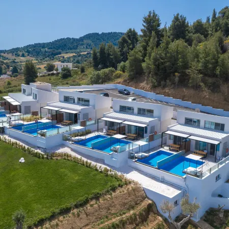 Villa d'Oro - Luxury Villas & Suites