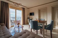 The Golden Legacy Hotel Hotels in Радженовичі