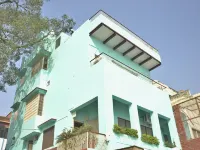 Kedareswar B&B Hotels near Dashashwamedh Ghat
